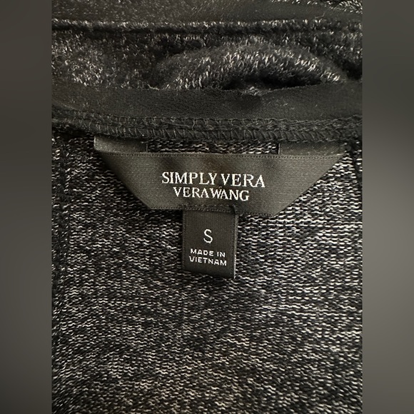 Simply Vera Wang long-sleeve Asymmetric hem tunic - Picture 6 of 7